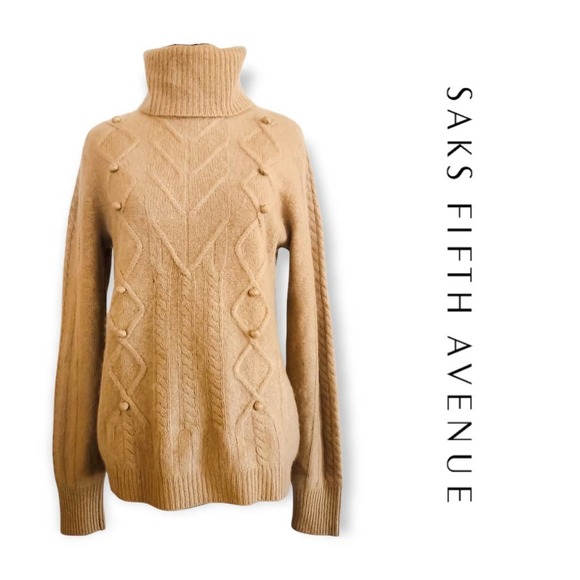 Saks Fifth Avenue Sweaters - Saks Fifth Avenue 100% Cashmere Turtleneck Sweater